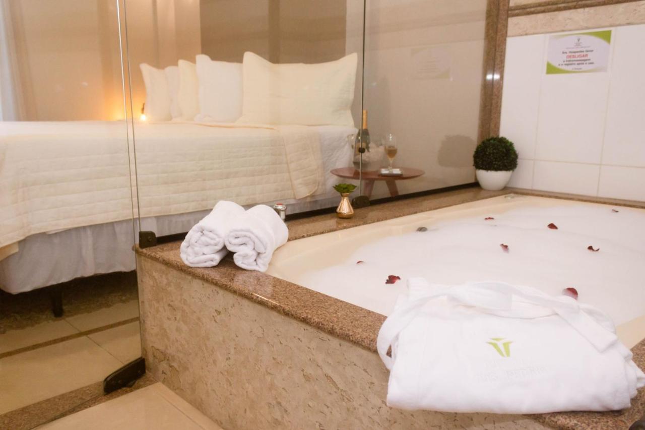Hotel Capital Das Pedras Teófilo Otoni Esterno foto